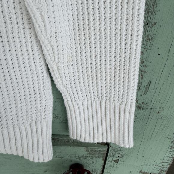 Talbots Womens White Summer V Neck Size Petite M‎ Medium Weight - Picture 5 of 8